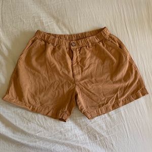 Men’s medium khaki chubbies shorts